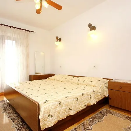 Apartments And Rooms By The Sea Racisce, Korcula - 4341