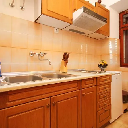 Apartments And Rooms By The Sea Racisce, Korcula - 4341